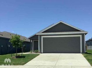 233 Poplar Pl, Wilmer, TX 75172