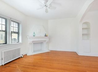 732 W Irving Park Rd #2, Chicago, IL 60613