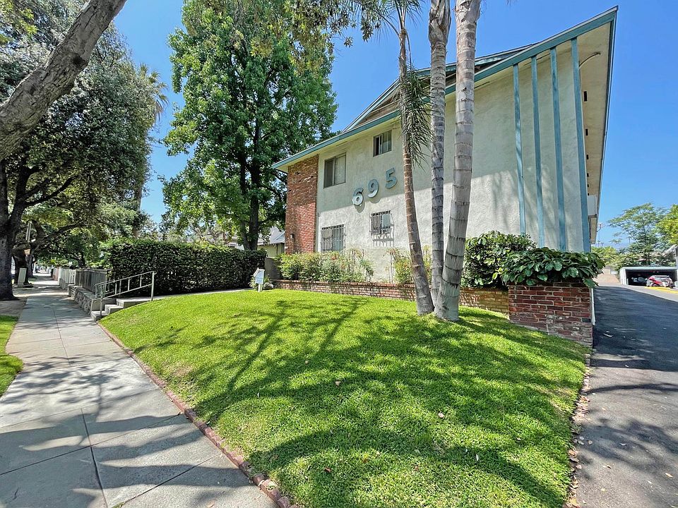 1st image of 695 E Villa St APT 3