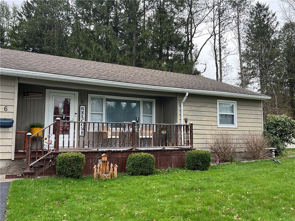 1st image of 6 Loomis Dr