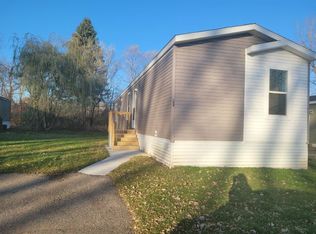 109 Anthony Dr #10, Lakeville, MN 55044