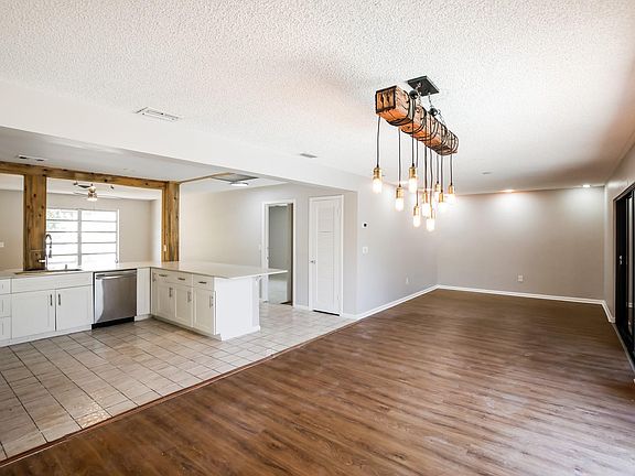 5th image of 2607 Bahia Road