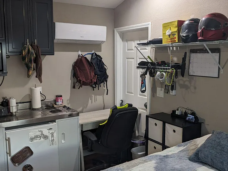 2604 Sierra Vista Ct #S200 — Photo 16