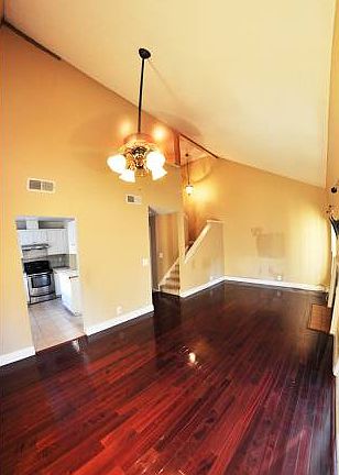 3rd image of 5356 Wisteria Way