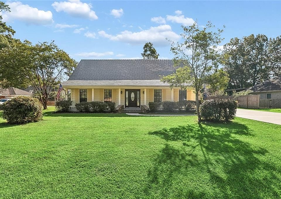 1st image of 245 Leah Dr