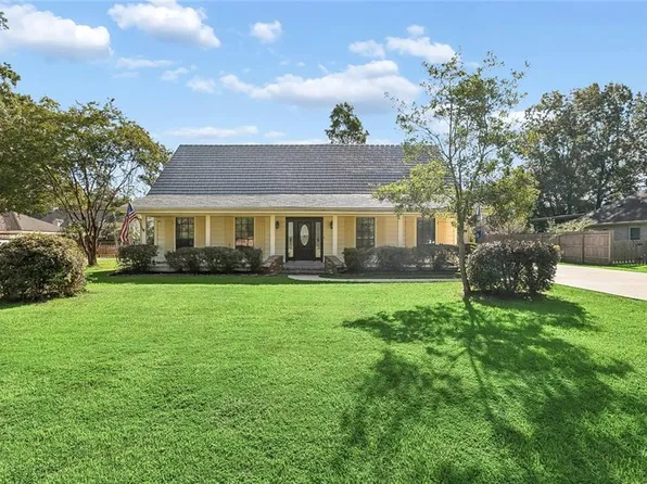 245 Leah Dr, Mandeville, LA 70448