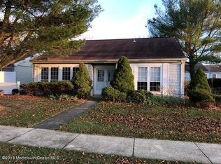 821C Liverpool Cir, Manchester, NJ 08759