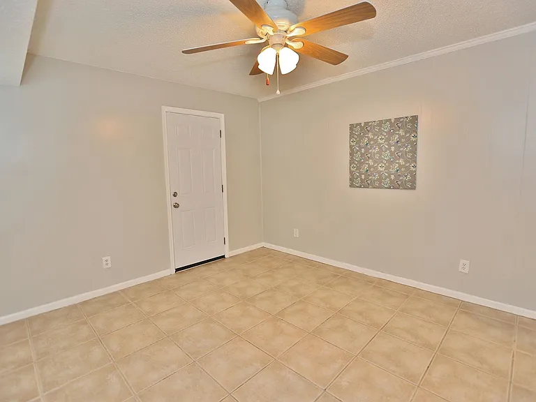 1207 Captain Adams Ct — Photo 18