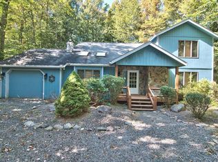 308 Foxglove Pl, Pocono Pines, PA