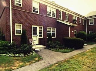 71 Hope St APT 27D, Stamford, CT 06906