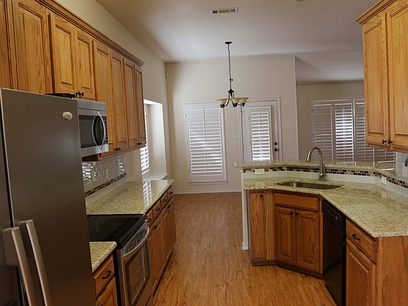5th image of 4701 Feldman Dr