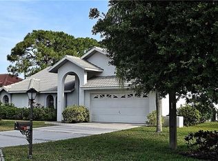 198 Palmetto Dunes Cir, Naples, FL 34113