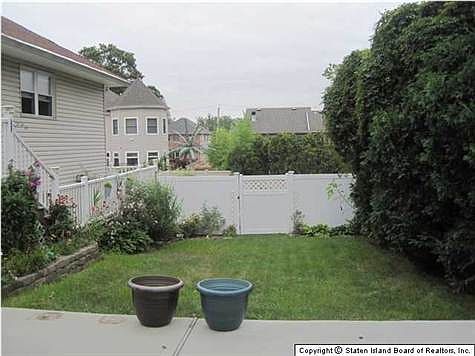 4th image of 55 Goff Ave
