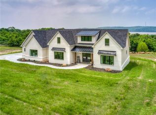 13 Channel Point Rd, Eufaula, OK 74432