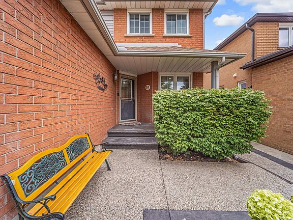 4th image of 10 Hillgarden Dr