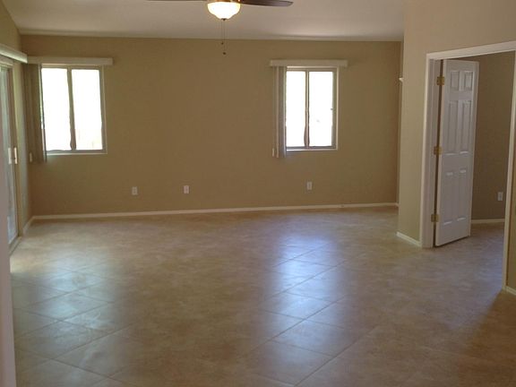 4th image of 451 W Faith Dawn Ct