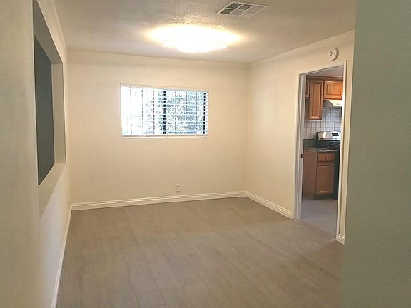 5th image of 116 N Moore Ave APT B