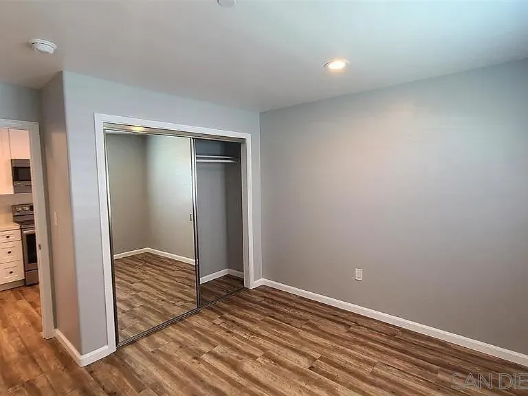 8834 1/2 Valencia St — Photo 17