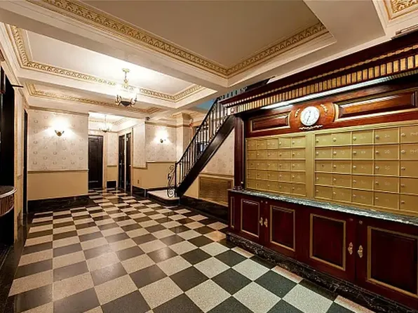 142 East 49th Street 9D image 5 of 6