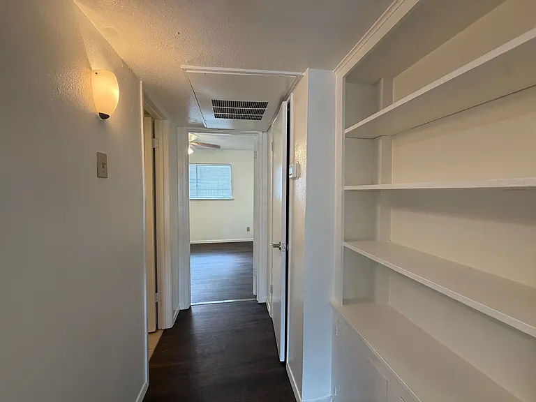 4107 Avondale Ave #102 — Photo 3
