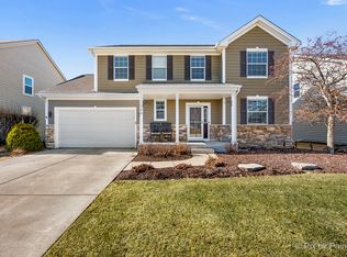 748 Cashmere Ln, Elgin, IL 60124