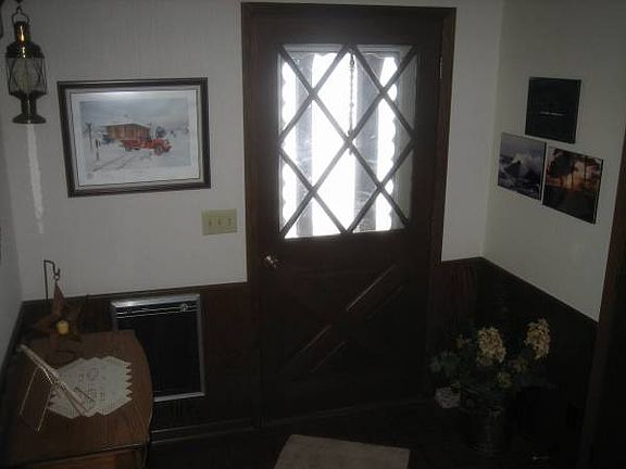 2nd image of 126 Sunset Dr