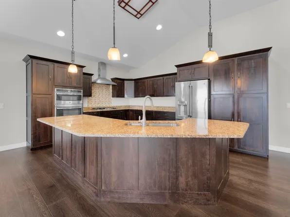 412 Crescendo Dr, Sun Prairie, WI 53590