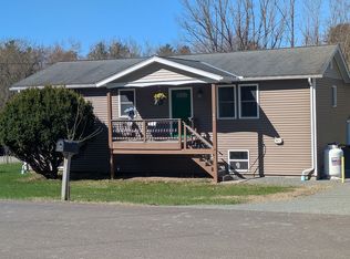 62 Gentes Rd, Essex Junction, VT 05452