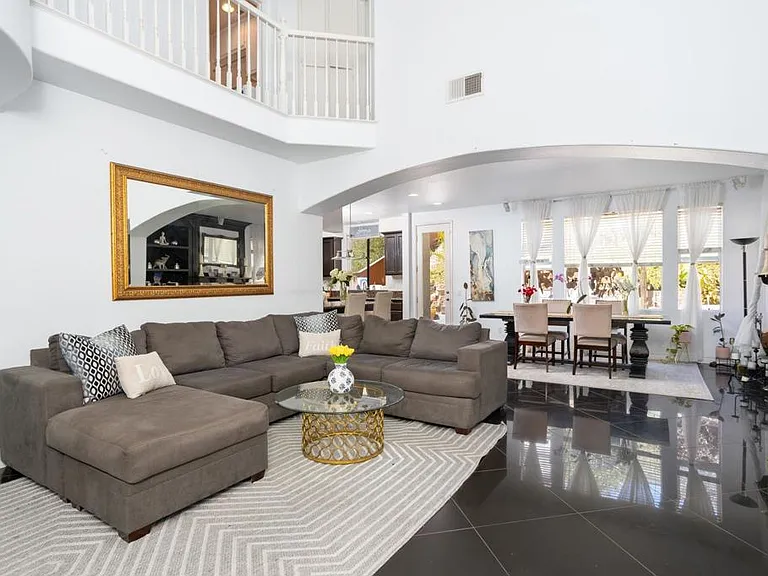 725 San Gabriel Pl — Photo 4