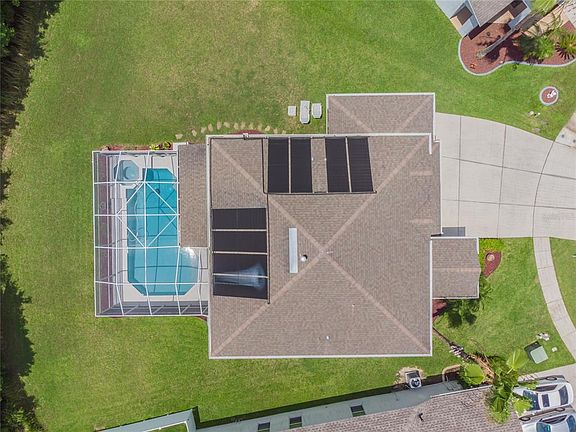 4th image of 4546 Roslyn Ct