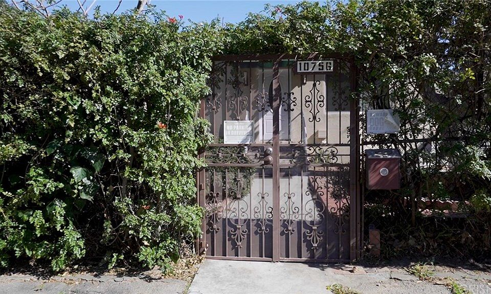 1st image of 10756 Oro Vista Ave