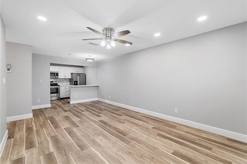 1st image of 4101 NW 88th Ave APT 1