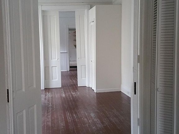 4th image of 603 S Laurel St #A