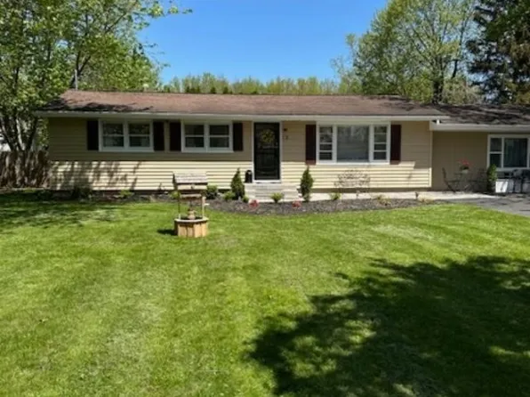 12 McNair Dr, Rochester, NY 14624