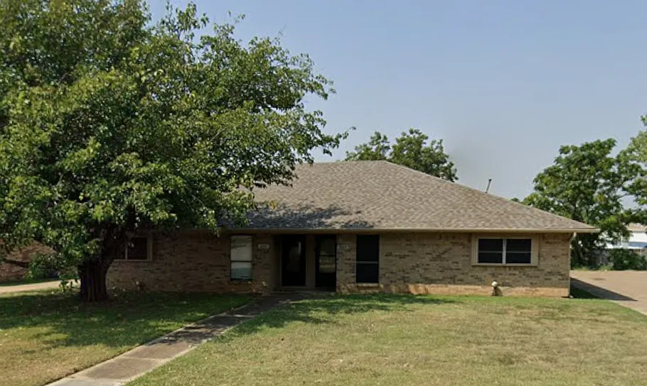 335 Christie Ct