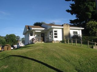 740 Wyandotte Ave, Logan, OH 43138