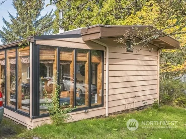 4515 150th Avenue SE, Bellevue, WA 98006