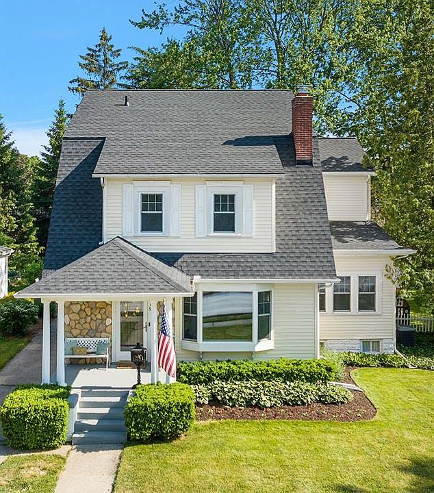 1319 Woodsboro Dr, Royal Oak, MI 48067 Zillow