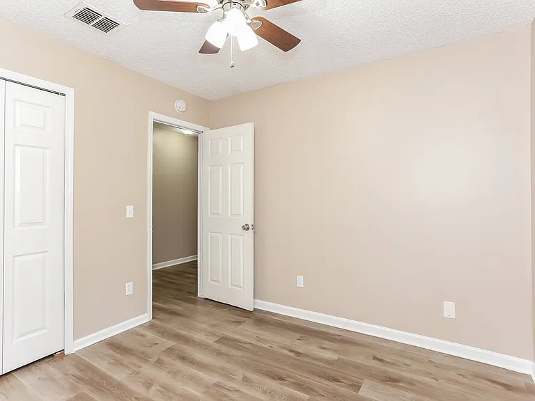 1704 Sandy Hollow Loop — Photo 13