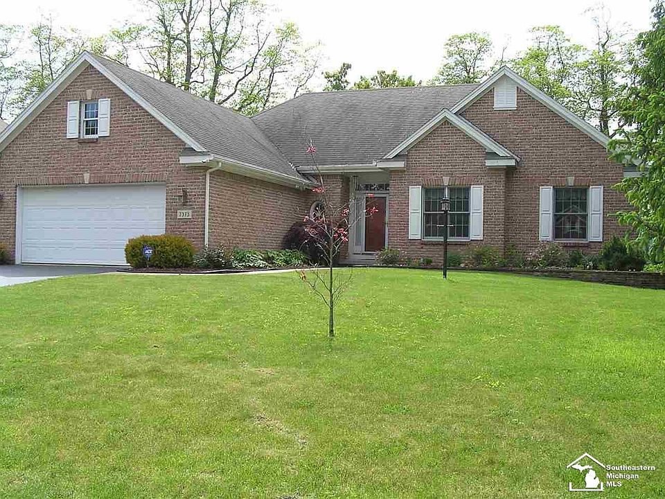 1st image of 7373 Hidden Valley Dr