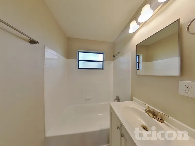 2703 Arlex Dr E — Photo 14