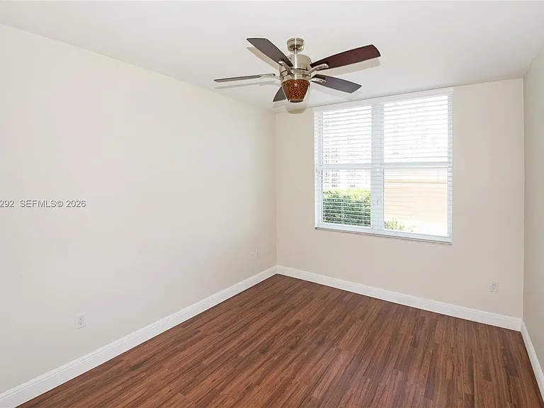 511 SE 5th Ave — Photo 15