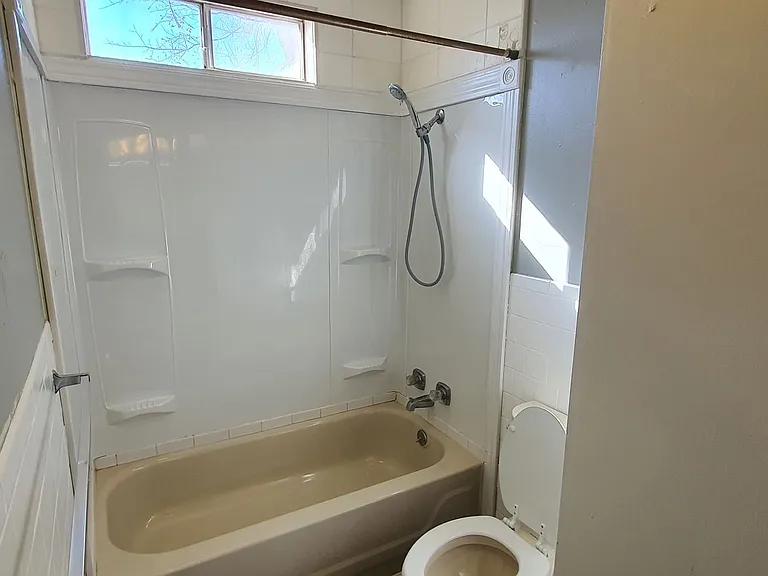 2791 Oxford Ave — Photo 27