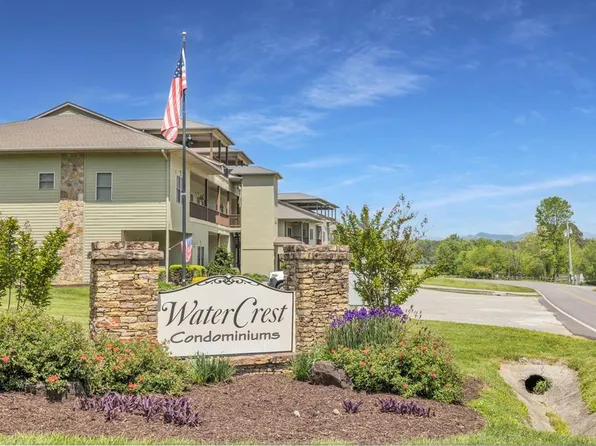 1647-8H Lakeview Dr, Young Harris, GA 30582