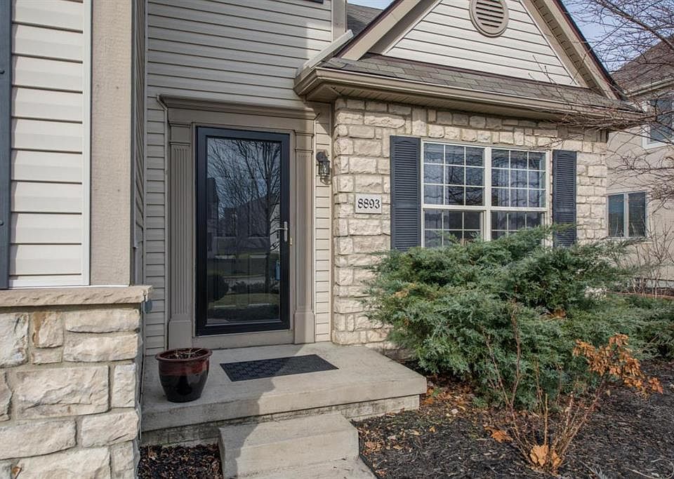 1st image of 8893 Creekwood Dr NW
