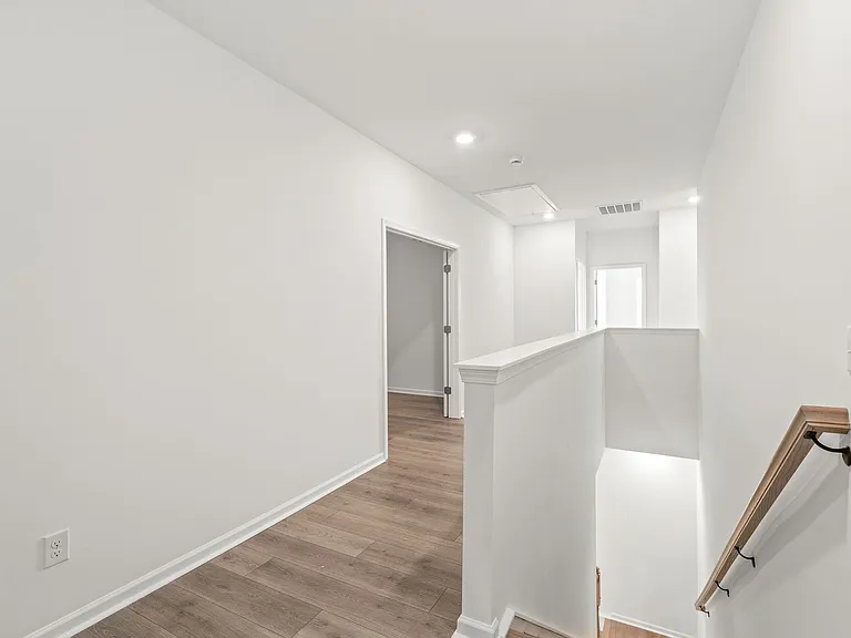 5807 Clear Creek Ln — Photo 20