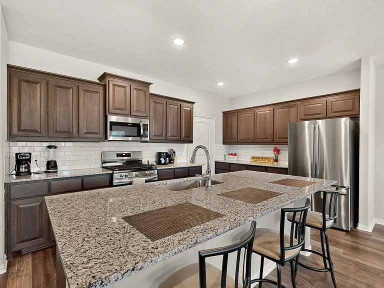 3531 Columbus St — Photo 15