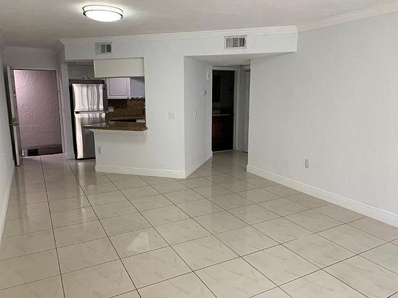 3rd image of 8323 Lake Dr APT 102