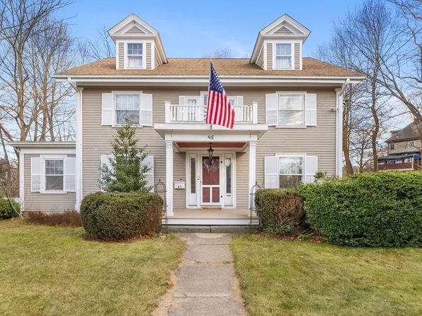 45 Bedford St, Abington, MA 02351