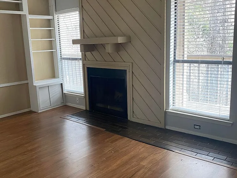 612 Park Pl #301 — Photo 2